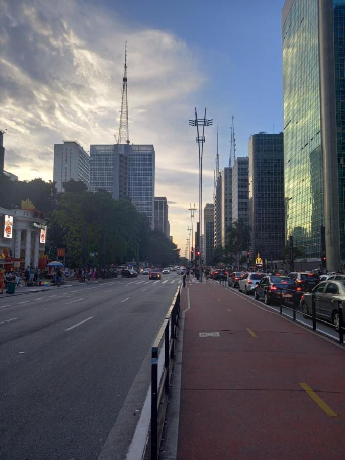 Hostel Trilhas E Rotas - A 150M Da Avenida Paulista เซาเปาโล ภายนอก รูปภาพ